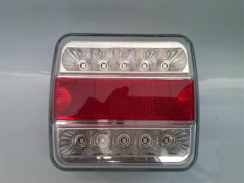 Lampa stop cu LED-uri SMD ART04 12V