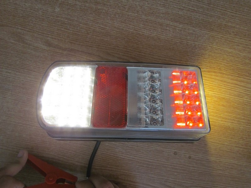 Lampa stop camion DF TRL006 LED 12V - Image 3
